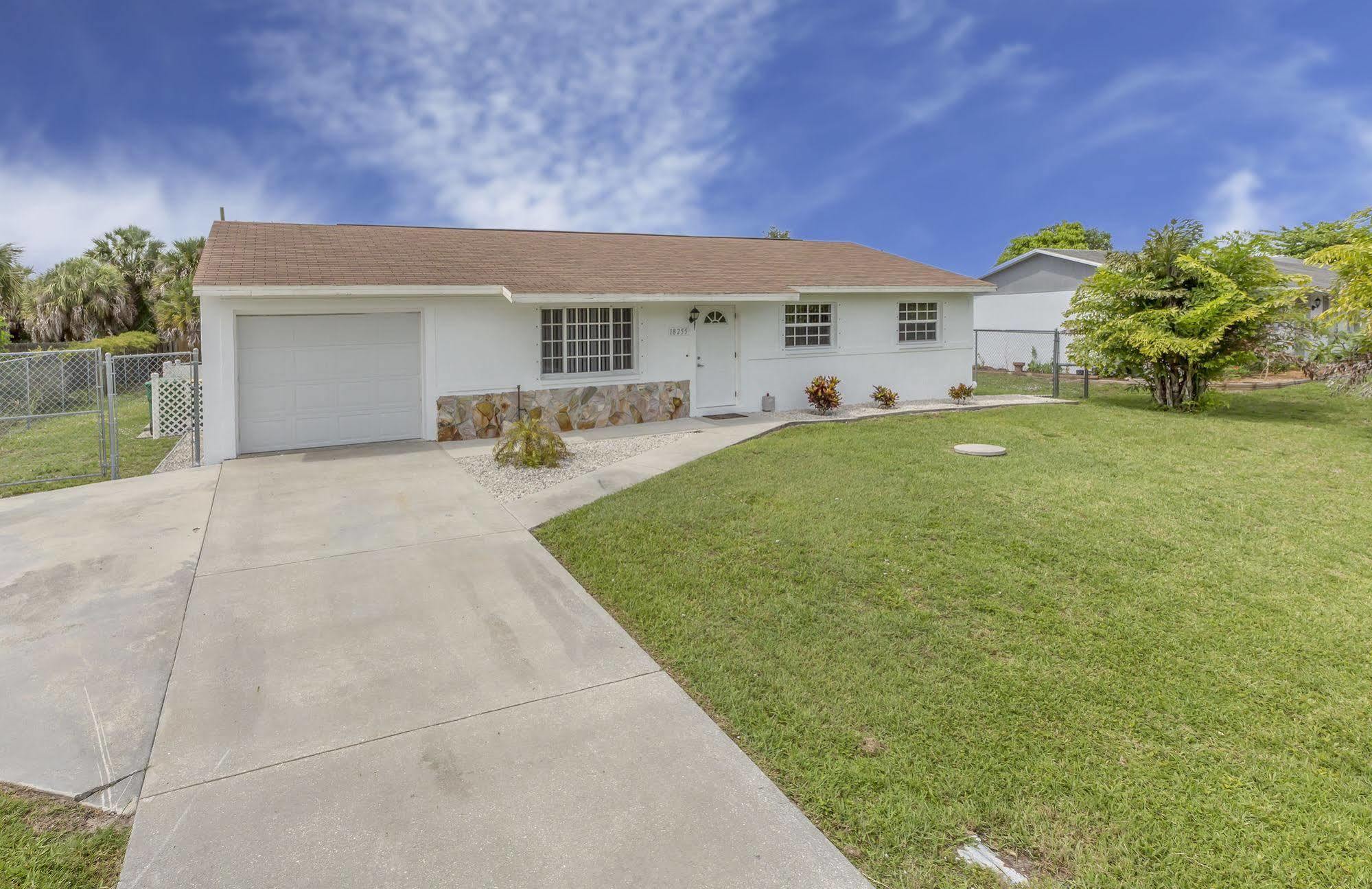 Van Nuys Port Charlotte Exterior photo
